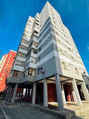 Foto 1 de Venta de piso en La Línea de la Concepción ciudad de 3 habitaciones con terraza y ascensor