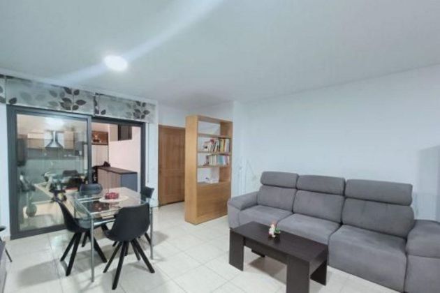 Foto 2 de Piso en venta en Llançà de 4 habitaciones con aire acondicionado
