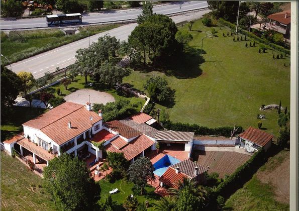 Foto 1 de Casa en venda a Santa Llogaia d´Àlguema de 7 habitacions amb terrassa i piscina