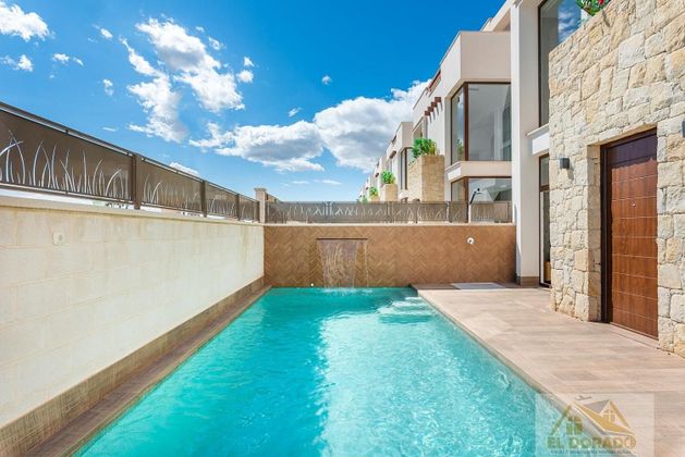 Foto 1 de Venta de casa en Adsubia de 4 habitaciones con terraza y piscina