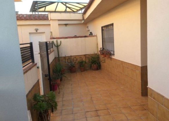 Foto 2 de Piso en alquiler en Ogíjares de 2 habitaciones con terraza y garaje