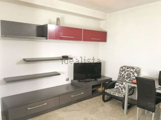 Foto 1 de Dúplex en venta en calle Centro la Zubia de 2 habitaciones con terraza y garaje