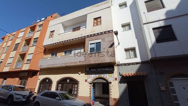 Foto 2 de Piso en venta en Vall d´Uixó (la) de 7 habitaciones con balcón