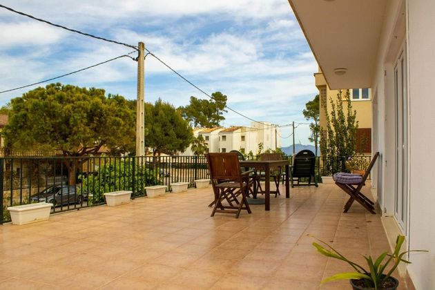 Foto 1 de Piso en venta en Port d'Alcúdia - Platja d'Alcúdia de 5 habitaciones con terraza y jardín