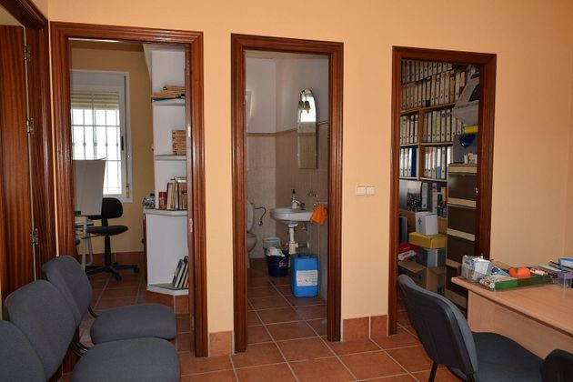 Foto 2 de Venta de oficina en San Bartolomé de la Torre de 50 m²