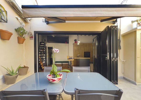 Foto 1 de Pis en venda a paseo Del Born de 2 habitacions amb terrassa i garatge