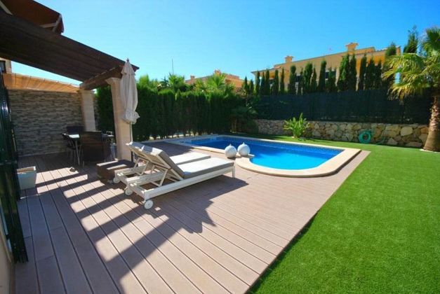 Foto 2 de Venta de casa en Maioris-Puig de Ros de 3 habitaciones con terraza y piscina