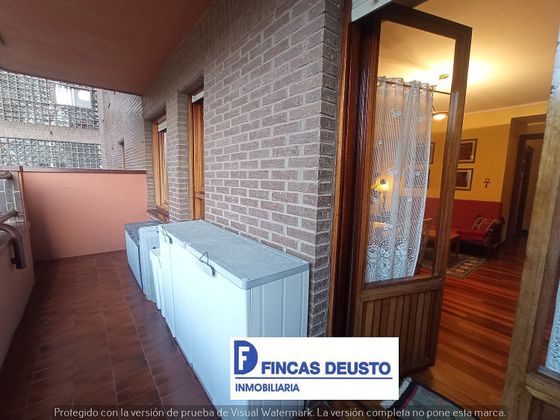 Foto 1 de Piso en venta en San Pedro de Deusto-La Ribera de 2 habitaciones con terraza y garaje