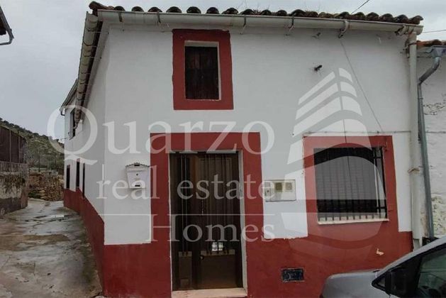 Foto 1 de Casa en venta en Arroyomolinos (Cáceres) de 3 habitaciones y 224 m²