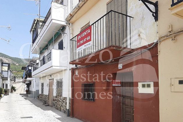 Foto 1 de Venta de casa en Guadalupe (Cáceres) de 4 habitaciones con terraza