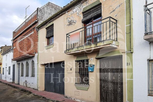Foto 1 de Chalet en venta en Madroñera de 3 habitaciones con terraza y garaje