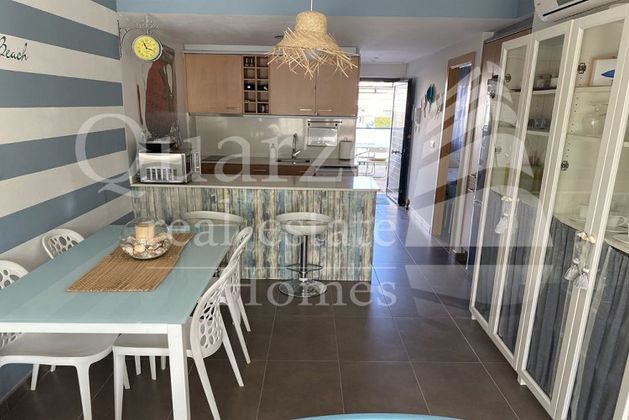 Foto 1 de Venta de casa en Oliva Nova de 2 habitaciones con terraza y piscina
