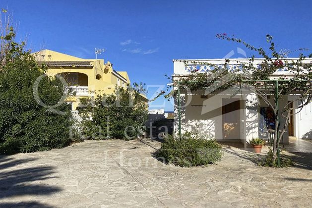 Foto 1 de Venta de casa en Devesses - Monte Pego de 6 habitaciones con terraza y jardín