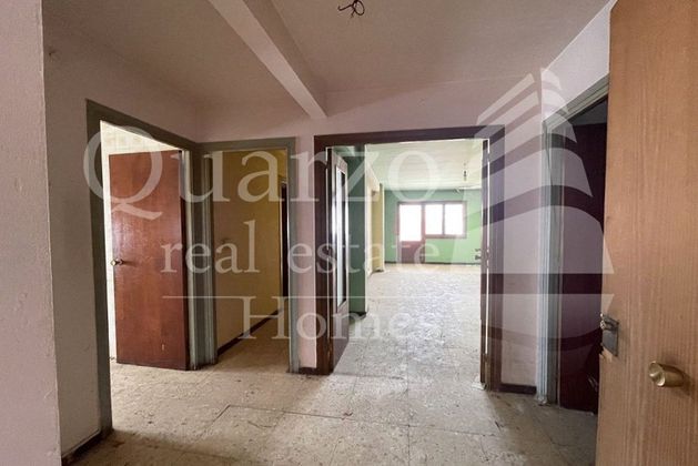 Foto 1 de Venta de piso en Cañete de 3 habitaciones y 115 m²