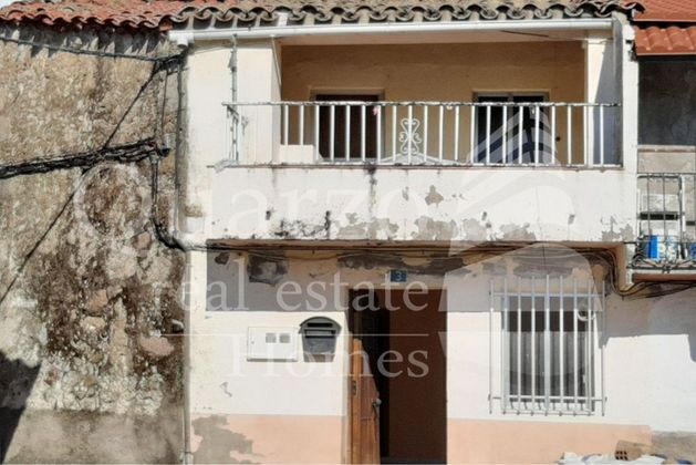 Foto 1 de Casa en venda a Oliva de Plasencia de 3 habitacions amb terrassa