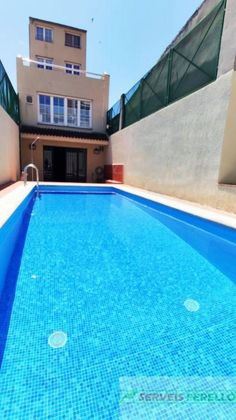 Foto 1 de Venta de casa en Mollerussa de 5 habitaciones con terraza y piscina