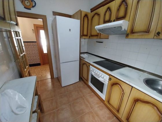 Foto 2 de Piso en alquiler en Cobeja de 4 habitaciones con terraza y muebles