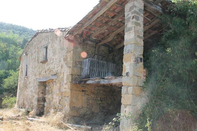 Foto 2 de Casa rural en venda a Sant Feliu de Pallerols de 3 habitacions amb terrassa