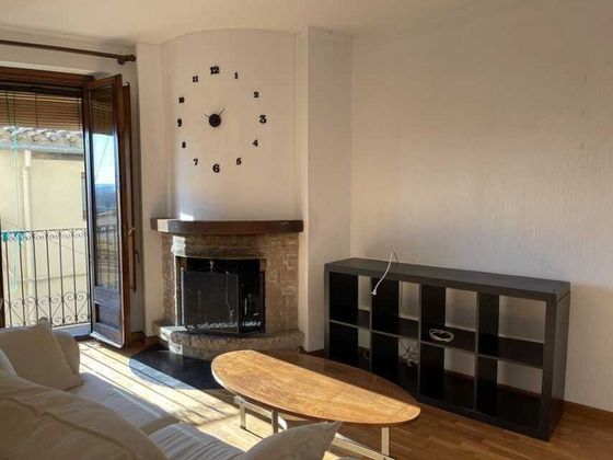 Foto 2 de Pis en venda a Besalú de 3 habitacions amb terrassa i aire acondicionat