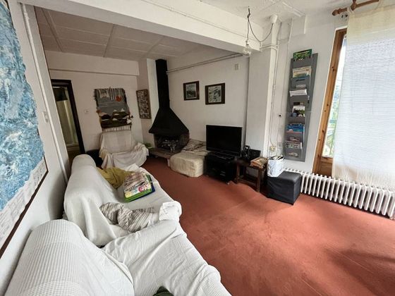 Foto 1 de Pis en venda a Alp de 3 habitacions amb garatge i jardí