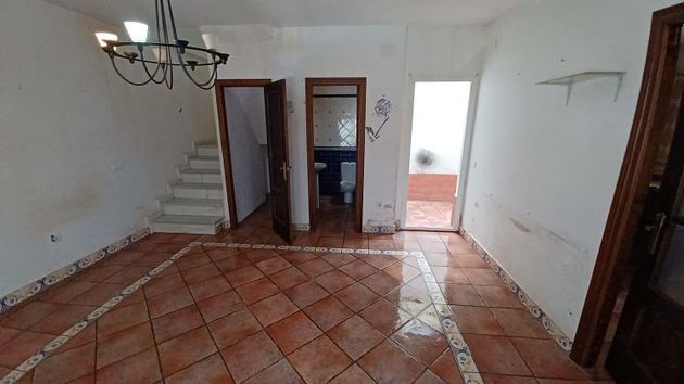 Foto 2 de Piso en venta en Almonte de 3 habitaciones con terraza y balcón