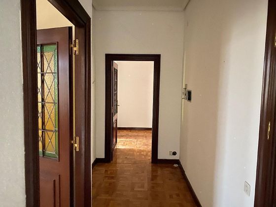 Foto 2 de Piso en venta en Benavente de 3 habitaciones con terraza y ascensor