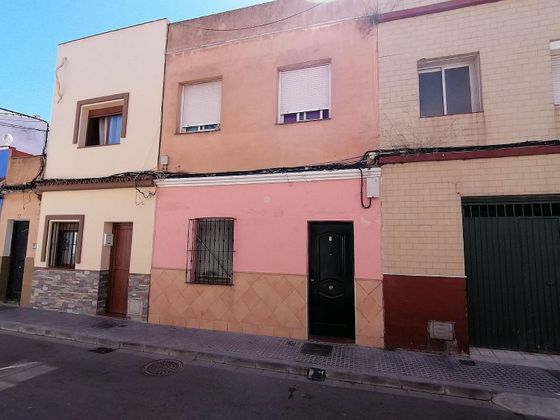Foto 1 de Pis en venda a La Línea de la Concepción ciudad de 2 habitacions amb terrassa
