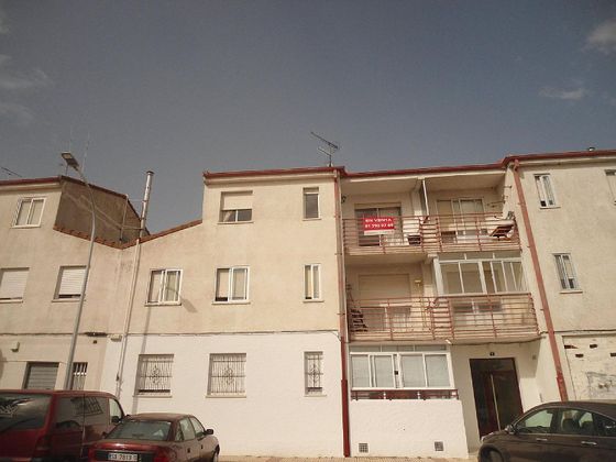 Foto 1 de Piso en venta en Peñaranda de Bracamonte de 3 habitaciones con terraza