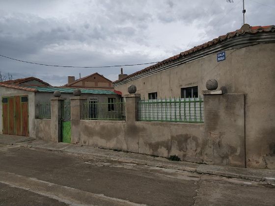 Foto 2 de Casa en venda a calle Fuente de 4 habitacions i 100 m²