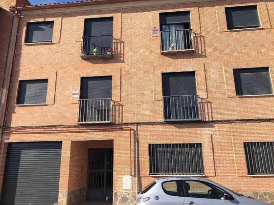 Foto 1 de Pis en venda a Torrijos de 2 habitacions amb garatge i calefacció