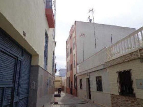 Foto 2 de Pis en venda a Isla Cristina ciudad de 3 habitacions i 93 m²