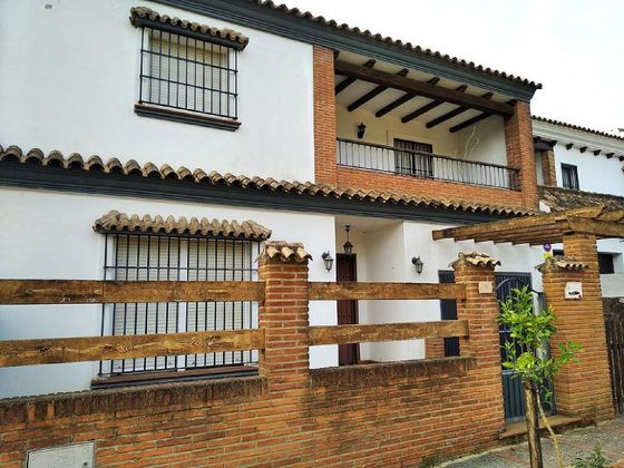 Foto 2 de Casa en venda a calle Pinto de 4 habitacions amb terrassa i garatge