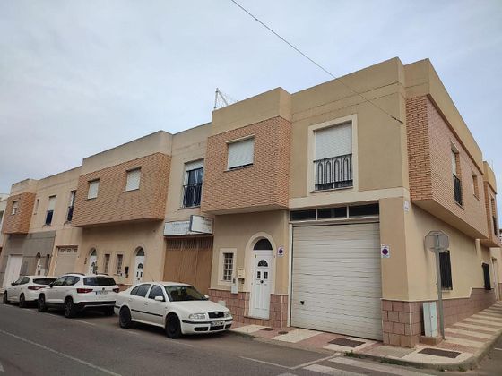 Foto 1 de Casa en venta en Carretera Mojonera – Cortijos de Marín de 3 habitaciones y 219 m²