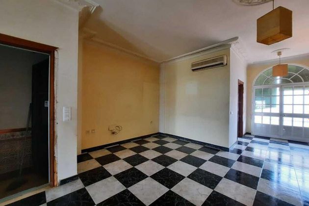 Foto 2 de Piso en venta en calle Maestra Ana Espina de 2 habitaciones con terraza