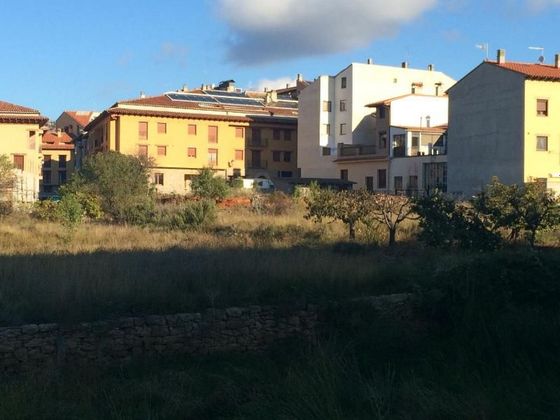 Foto 1 de Venta de terreno en Mora de Rubielos de 469 m²