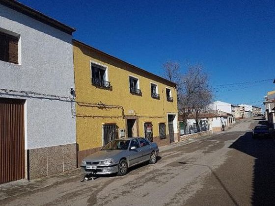 Foto 2 de Casa en venda a Villarrobledo de 5 habitacions amb garatge