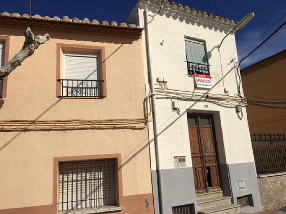 Foto 1 de Casa en venda a Corral de Almaguer de 3 habitacions i 126 m²