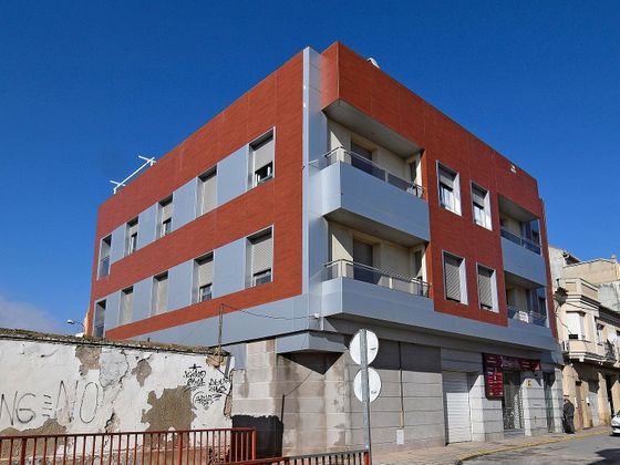 Foto 1 de Venta de piso en Villarrobledo de 4 habitaciones con terraza y ascensor
