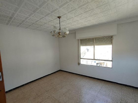 Foto 2 de Venta de piso en Villena de 3 habitaciones y 73 m²