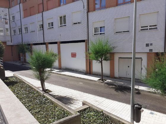 Foto 2 de Venta de local en Villaviciosa - Amandi de 850 m²