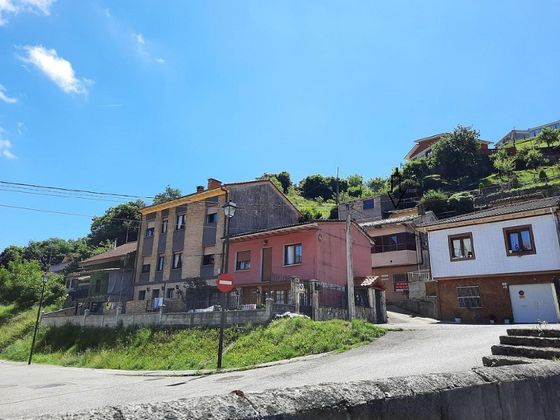 Foto 1 de Casa en venda a San Martín del Rey Aurelio de 3 habitacions amb piscina i jardí