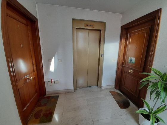 Foto 2 de Piso en venta en Alisal - Cazoña - San Román de 2 habitaciones con ascensor