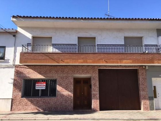 Foto 1 de Venta de piso en Quintanar de la Orden de 3 habitaciones con garaje y balcón