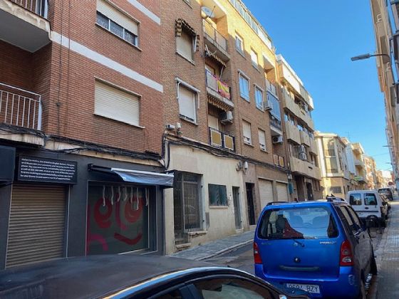 Foto 1 de Piso en venta en calle Albacete de 3 habitaciones y 109 m²