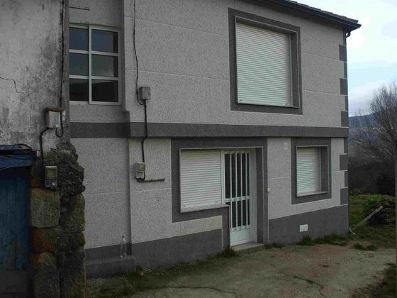 Foto 1 de Casa en venda a calle A Vilar de Cervos de 4 habitacions i 203 m²