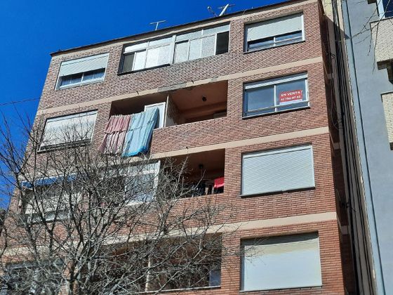 Foto 2 de Pis en venda a calle De Joan D'austria de 3 habitacions amb balcó