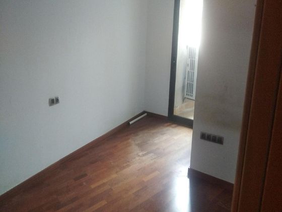 Foto 1 de Venta de piso en calle Del Grau de 2 habitaciones y 71 m²