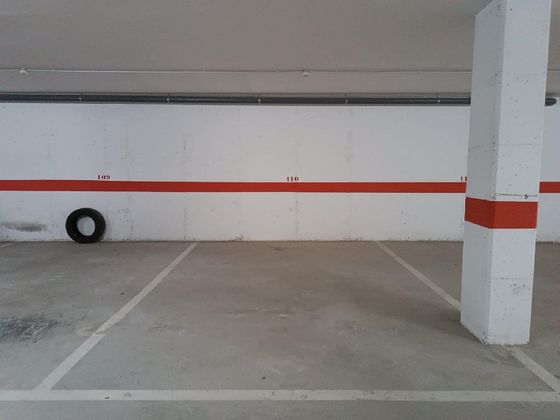 Foto 2 de Garaje en venta en calle Cóndor de 20 m²