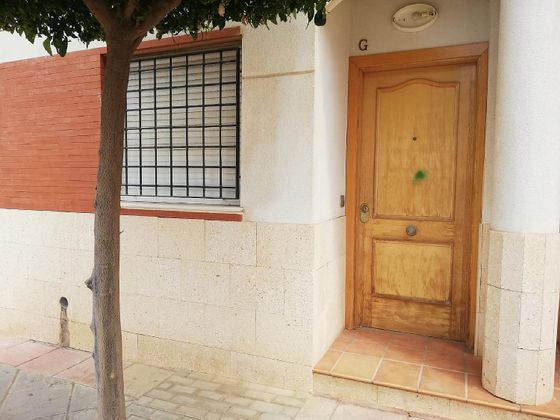 Foto 1 de Piso en venta en calle Cóndor de 2 habitaciones con piscina y garaje
