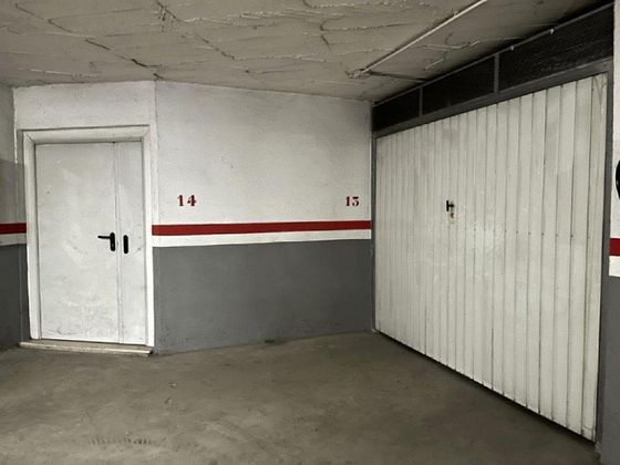 Foto 2 de Garatge en venda a calle De Joan Fuster de 119 m²